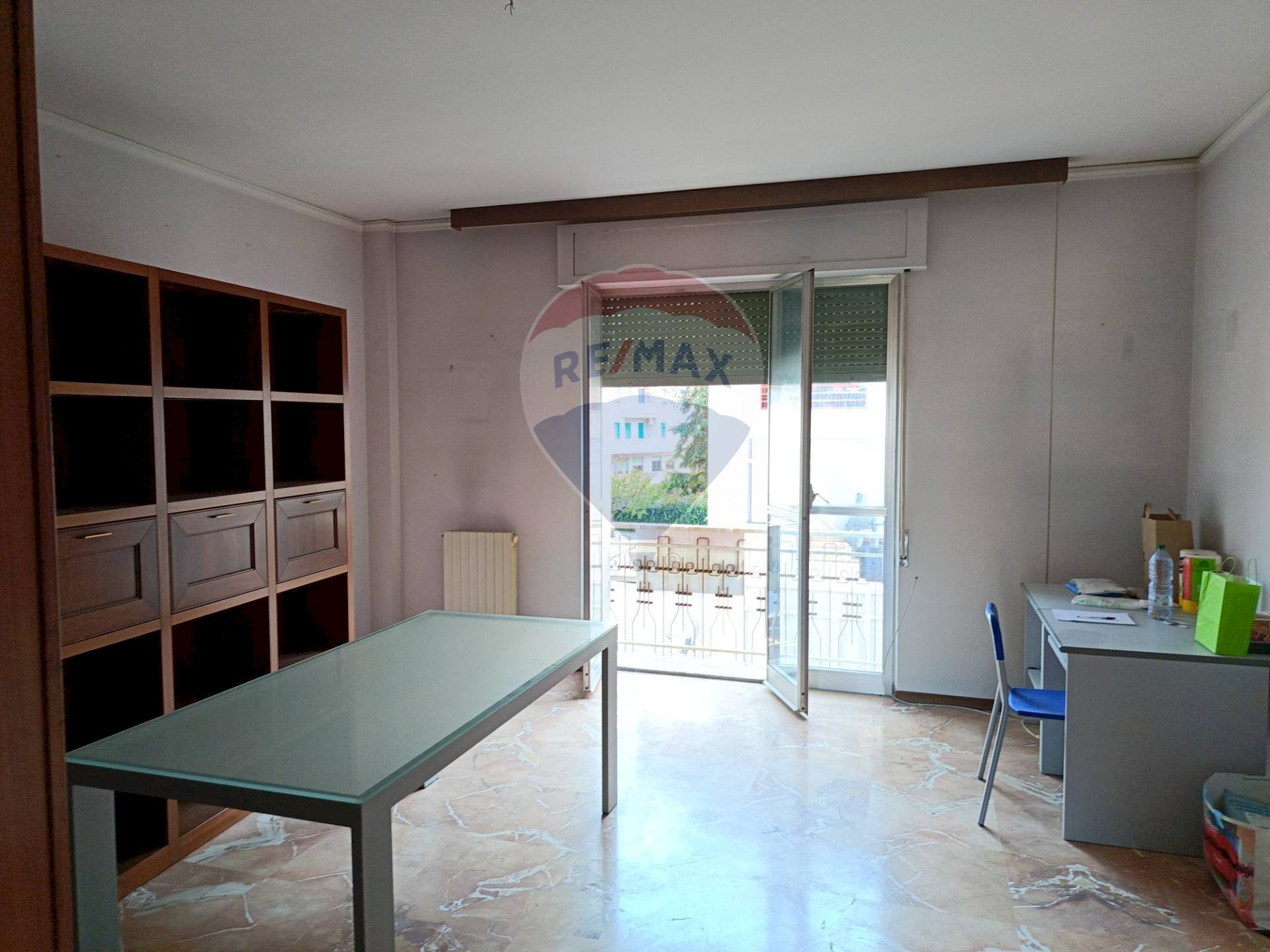 Soggiorno - Apartment Corso Europa
42, Vasto - photo 2