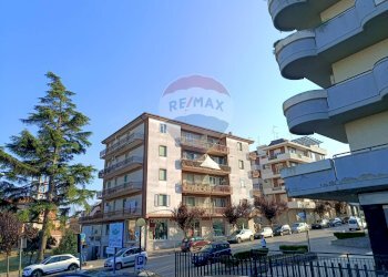 Edificio all\'aperto - Appartamento Corso Europa
 
42, Vasto - foto 36