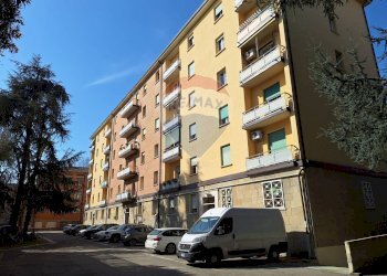 Edificio all\'aperto - Trilocale Via Sant'Isaia
 
6/6, Bologna - foto 2