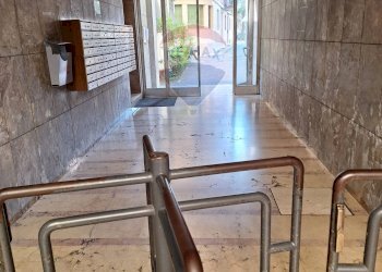 Ricezione / Lobby - Trilocale Via Sant'Isaia
 
6/6, Bologna - foto 13