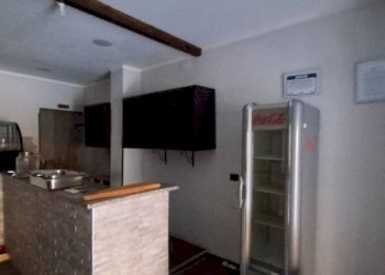 Interno non residenziale - Negozio via Faliero Vezzani, 38, Genova (zona Sampierdarena) - foto 4