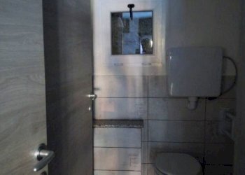 Bagno - Negozio via Faliero Vezzani, 38, Genova (zona Sampierdarena) - foto 16