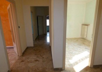 Disimpegno - Quadrilocale via Cuneo, Alba - foto 1