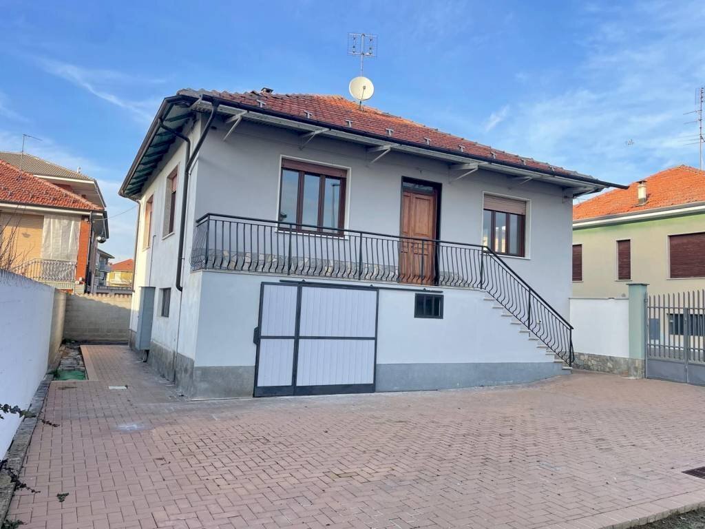 Facciata - Villa via Fornace, 19, Sommariva del Bosco - foto 1