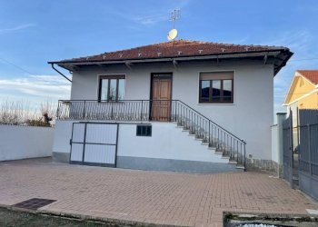 Facciata - Villa via Fornace, 19, Sommariva del Bosco - foto 7