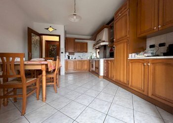 Cucina - Quadrilocale via Vecchia di Cuneo, 95, Beinette - foto 5