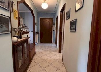 Corridoio - Quadrilocale via Vecchia di Cuneo, 95, Beinette - foto 8