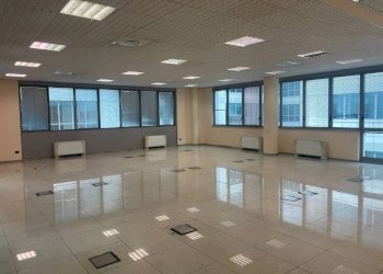 Ufficio - Office strada del Drosso, 33, Torino (neighborhood Mirafiori Sud) - photo 3