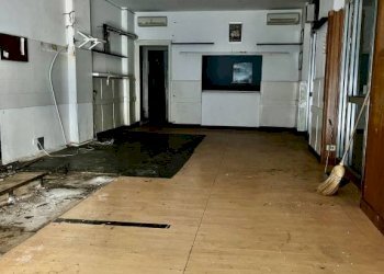 Interno non residenziale - Negozio via Fabio da Persico, 16r, Genova (zona Sestri Ponente) - foto 3