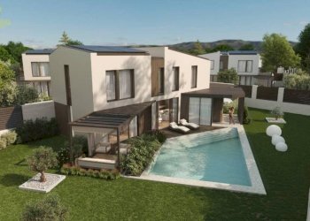 Piscina - Villa Località Basovizza, 272, Trieste - foto 1