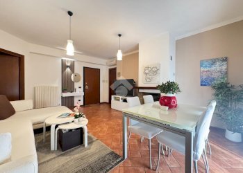 Four-room apartment Via Della Resistenza, Rubiera - photo 3