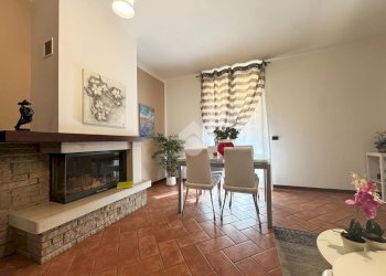 Four-room apartment Via Della Resistenza, Rubiera - photo 8