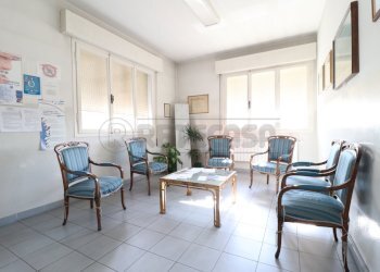 2_Sala aspetto.JPG - Ufficio Via Libertà 1, Bondeno - foto 3