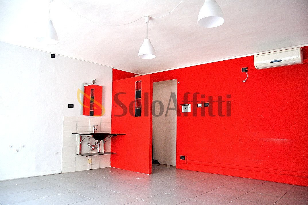 AREA VENDITA - Locale Commerciale VIA LEINI 13, Settimo Torinese - foto 1
