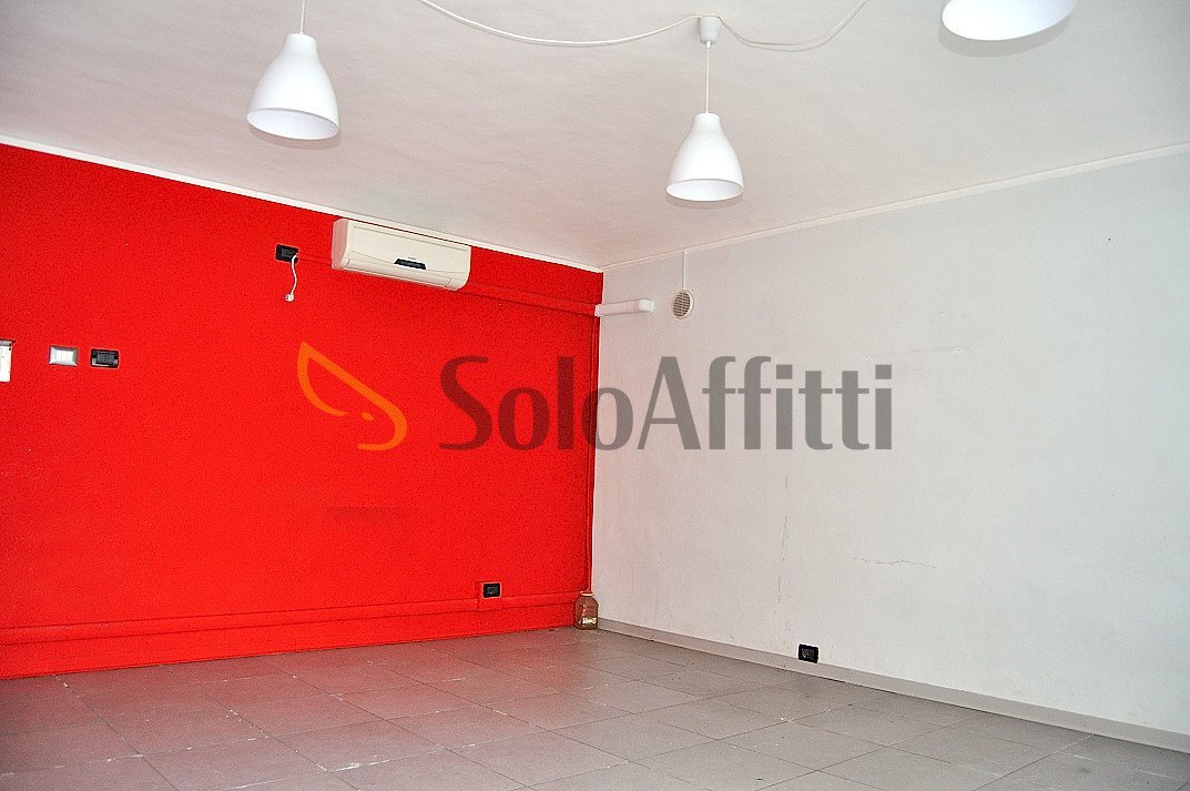 AREA VENDITA 2 - Locale Commerciale VIA LEINI 13, Settimo Torinese - foto 2