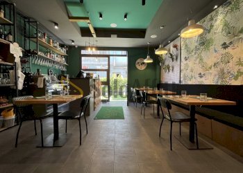 IMG_7595.JPG - Locale Commerciale Catanzaro - foto 1