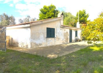 vista laterale a.jpg - Villa Via Passo del Lupo 4, Matino - foto 3