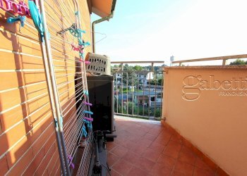 balcone - Trilocale Via Guglielmo Marconi, Pogliano Milanese - foto 8