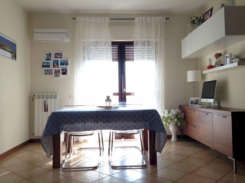 2.jpg - Trilocale Via Monte Porcello 10, Sant'Angelo Romano - foto 3