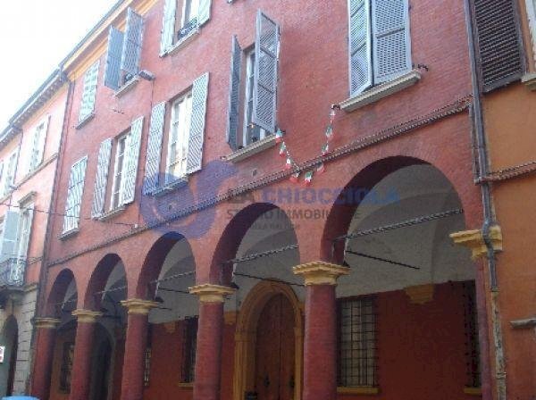 3143.jpg - Two-room apartment Bologna - photo 1