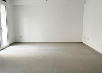 WhatsApp Image 2025-10-14 at 10.55.56 (1).jpeg - Trilocale Via Antonio Costanzo Casetti 2, Lecce - foto 9