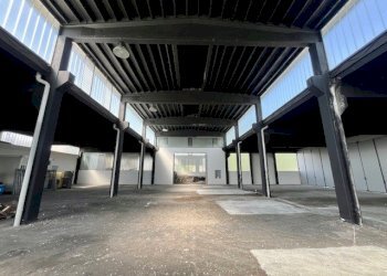 Interni capannone - Commercial Premises Erba - photo 4