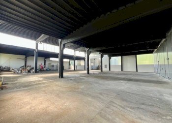 Interni capannone - Commercial Premises Erba - photo 19