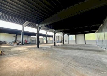 Interni capannone - Locale Commerciale Erba - foto 19