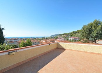 DSC_0521.jpg - Appartamento Piazza Sant'Anna 1, San Bartolomeo al Mare - foto 5