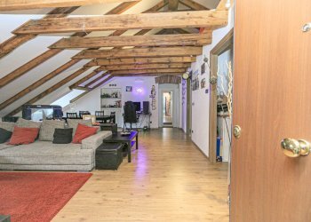 salone - Attic Via Paolo Anfossi 32, Genova - photo 1