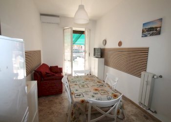 Bilocale Via Montevideo, Borghetto Santo Spirito - foto 2