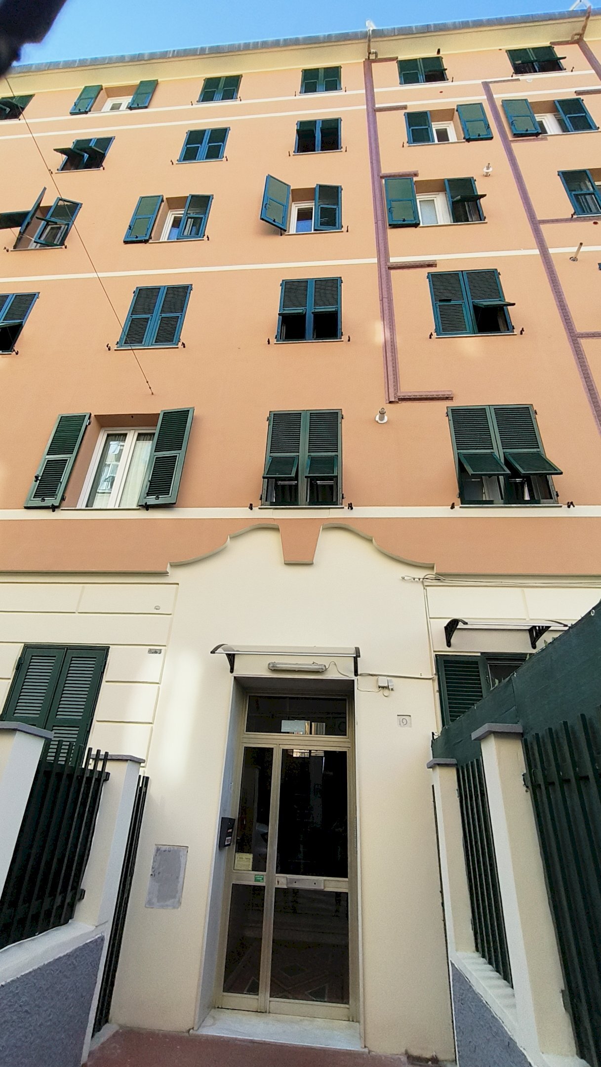 Two-room apartment via Andrea del Sarto, Genova (neighborhood Sestri Ponente) - photo 1