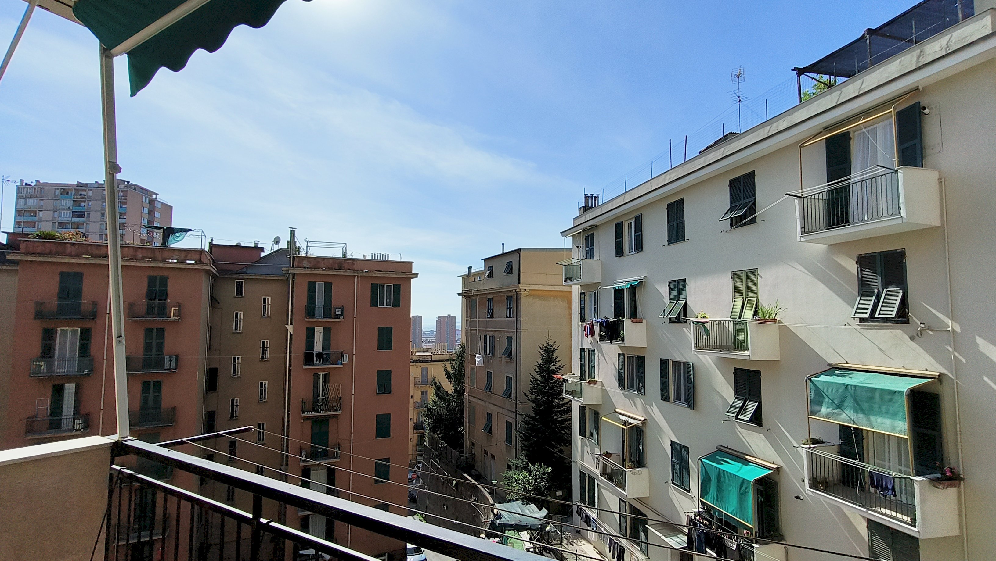 Three-room apartment Via Vittorio Battaglini, Genova (neighborhood Sampierdarena) - photo 1