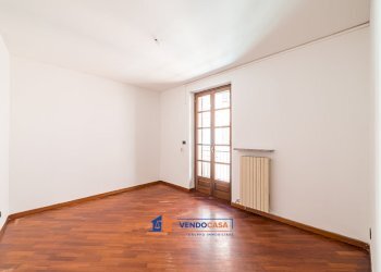 Trilocale Busca - foto 9