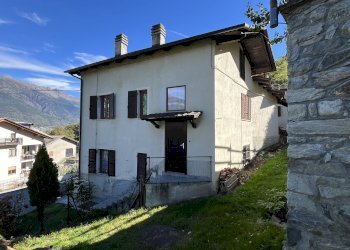 Casa indipendente Frazione Capoluogo, 188, Charvensod - foto 3