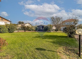 Independent house Via Castelletto Cervo, 47 
 Cossato, Cossato - photo 12