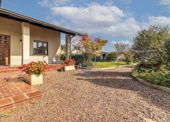 Independent house Via Castelletto Cervo, 47 
 Cossato, Cossato - photo 13