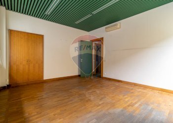 Commercial Premises VIA SELLA, 110
Valdilana, Valdilana - photo 33