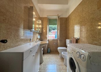 Four-room apartment Via Costaguta, Rapallo - photo 16