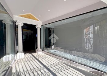 Shop Locale commerciale Piazza Massena, Loano - photo 7