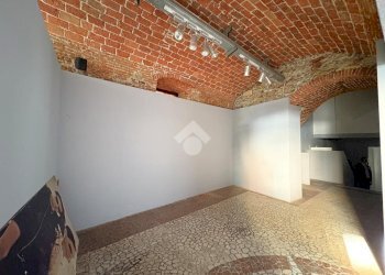 Shop Locale commerciale Piazza Massena, Loano - photo 24