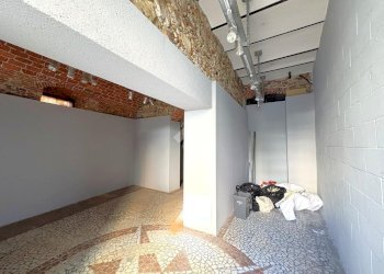 Shop Locale commerciale Piazza Massena, Loano - photo 27