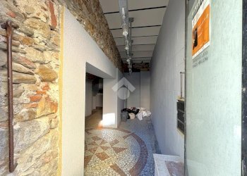 Shop Locale commerciale Piazza Massena, Loano - photo 28