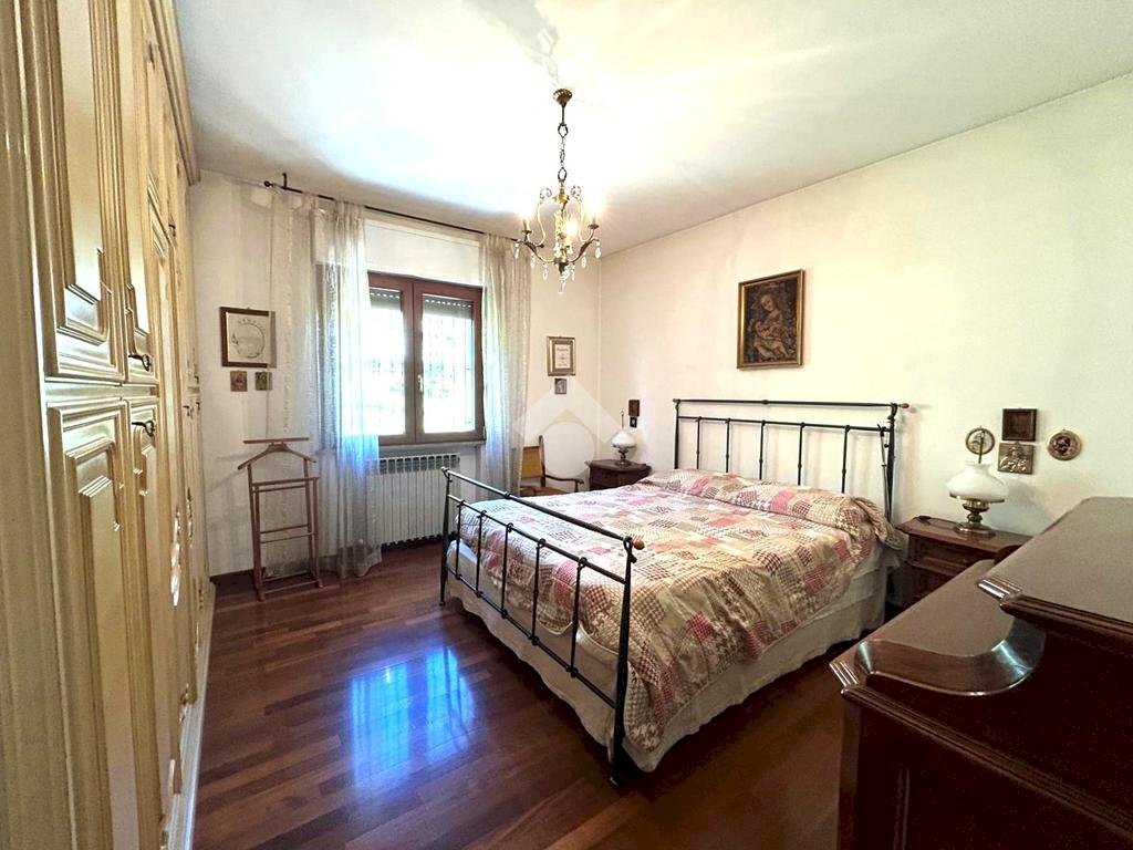 Four-room apartment Via Dante Alighieri, Pavullo nel Frignano - photo 1