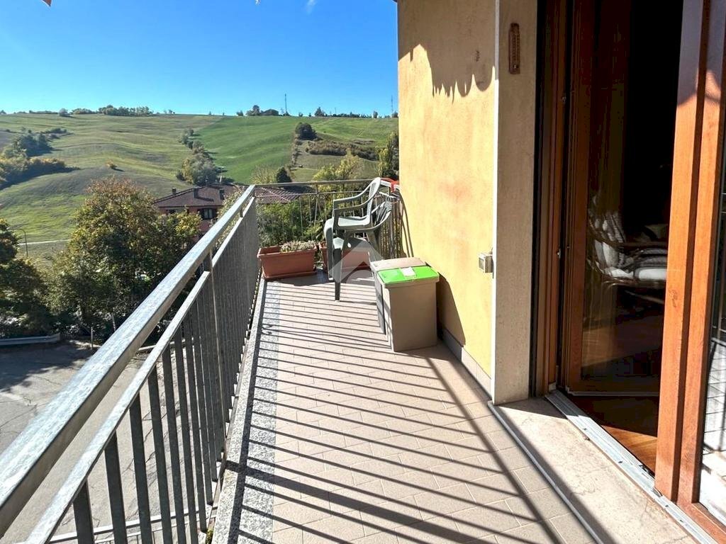 Four-room apartment Via Dante Alighieri, Pavullo nel Frignano - photo 2