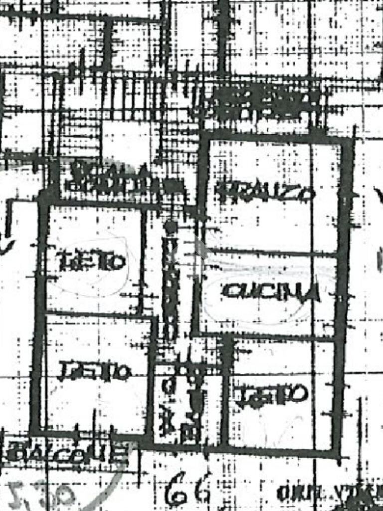 Four-room apartment Via Dante Alighieri, Pavullo nel Frignano - floor plans 1