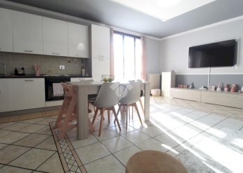 Trilocale Piazza XXV Aprile, Cadelbosco di Sopra - foto 10