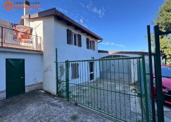 Foto 4 - Quadrilocale Viale Garibaldi
 
33, Ronchi dei Legionari - foto 4