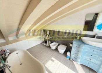 Foto 11 - Villa Via Matteotti
 
17, Almenno San Salvatore - foto 11