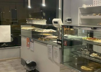 Foto 3 - Bar Tavola Calda - Fredda Magenta - foto 3